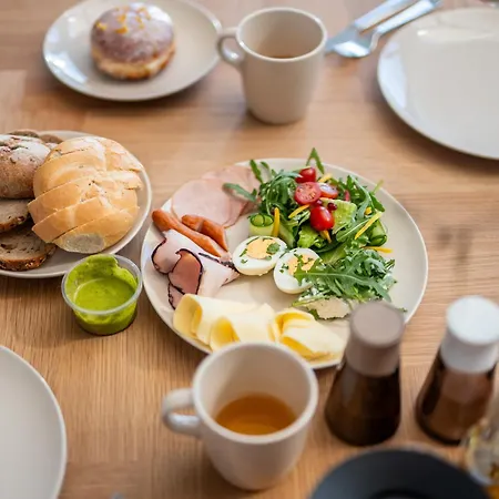 W Willi Z Sauna I Ogrodem Surfingbird *